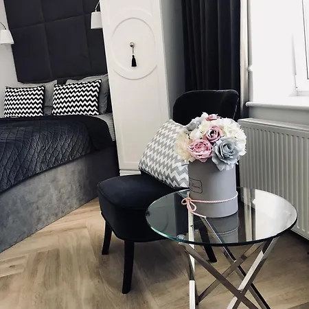 Apartament 51 Z Miejscem Parkingowym Thorn Exterior foto